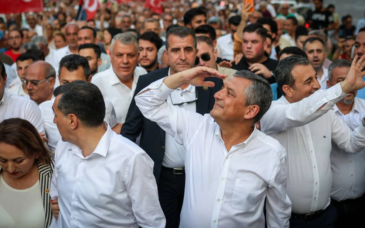 Yeni Parti Üyeliği Nasıl Yapılır?
